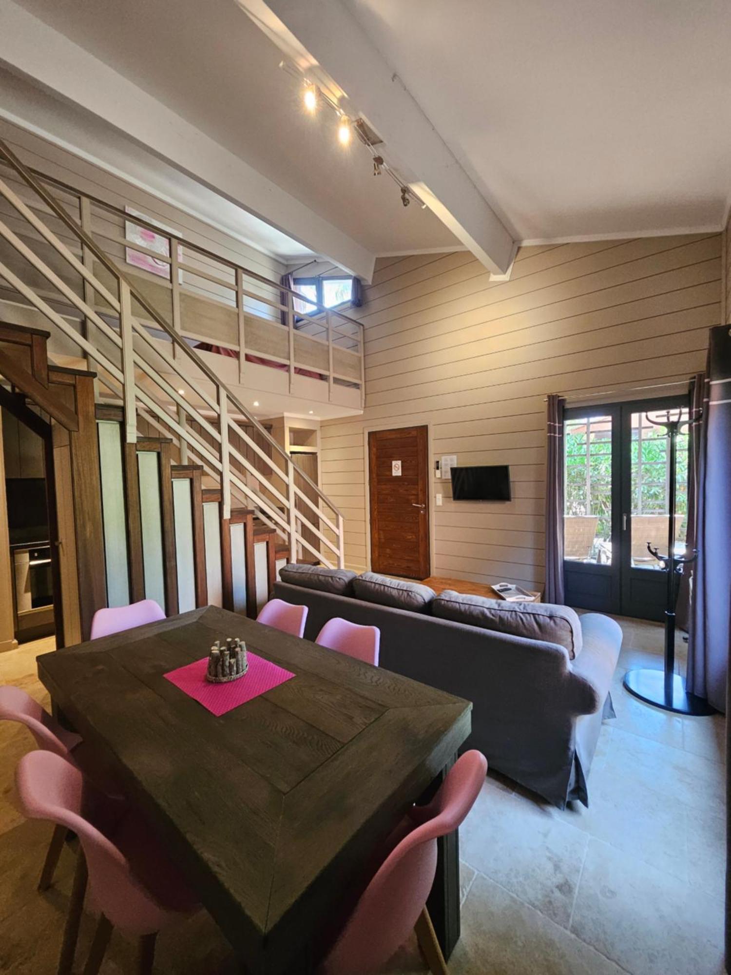 Residence Saint Pierre Гримо Екстер'єр фото